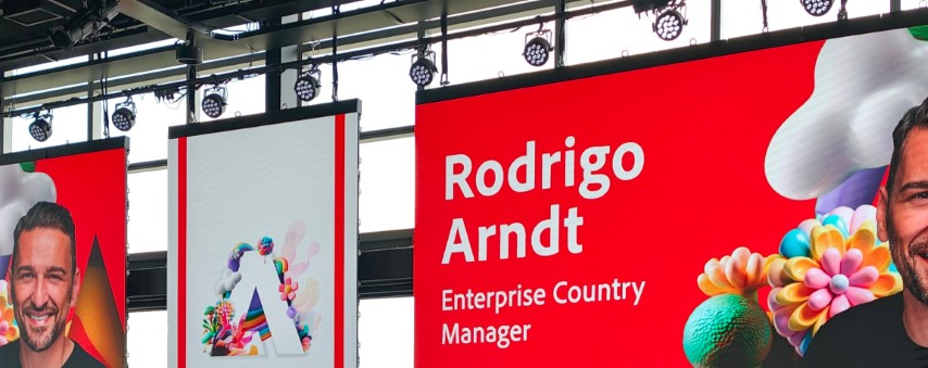 Adobe aposta em hub de IA e prevê crescimento de 15% no Brasil em 2026