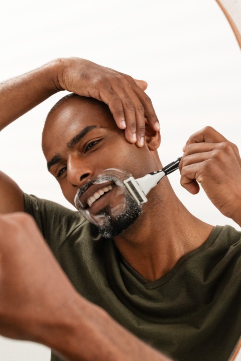 BIC FLEX 5 OFERECE SUA MELHOR EXPERIÊNCIA EM BARBEAR MAIS SUAVE PARA PELES SENSÍVEIS