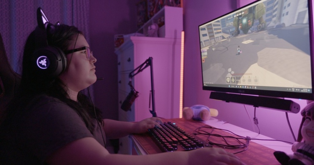 Documentário inédito revela como abusadores e radicais aliciam jovens em jogos online