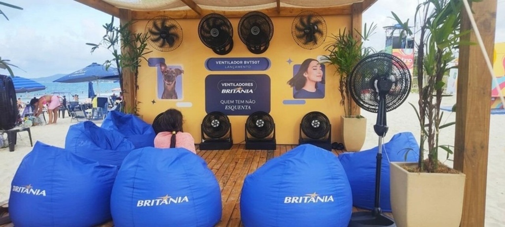 Britânia transforma calor em experiência com estratégia de ventilação conectando marca ao lifestyle de Jurerê Internacional