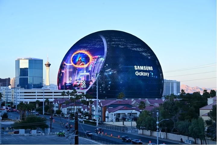 Samsung abre um portal para novas possibilidades de Inteligência Artificial móvel na The Sphere, em Las Vegas, antes do Unpacked 2024 Samsung abre um portal para novas possibilidades de Inteligência Artificial móvel na The Sphere, em Las Vegas, antes do Unpacked 2024