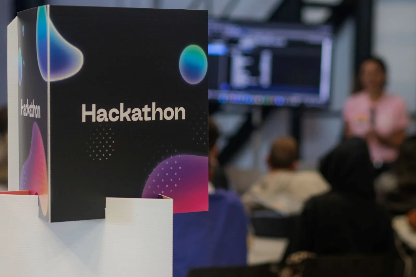 6ª edição do Hacking.Rio mantem inscrições abertas para mulheres em hackathon até o dia 2 de julho, vencedoras serão contempladas com até R$ 30 mil 6ª edição do Hacking.Rio mantem inscrições abertas para mulheres em hackathon até o dia 2 de julho, vencedoras serão contempladas com até R$ 30 mil