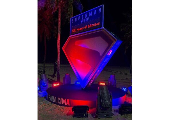 Rio de Janeiro em contagem regressiva: Warner Bros. Pictures celebra vinda de elenco de Superman na praia de Copacabana Rio de Janeiro em contagem regressiva: Warner Bros. Pictures celebra vinda de elenco de Superman na praia de Copacabana