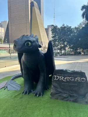 Banguela de "Como Treinar Seu Dragão" pousa em São Paulo e Rio de Janeiro para celebrar o lançamento do live-action Banguela de "Como Treinar Seu Dragão" pousa em São Paulo e Rio de Janeiro para celebrar o lançamento do live-action