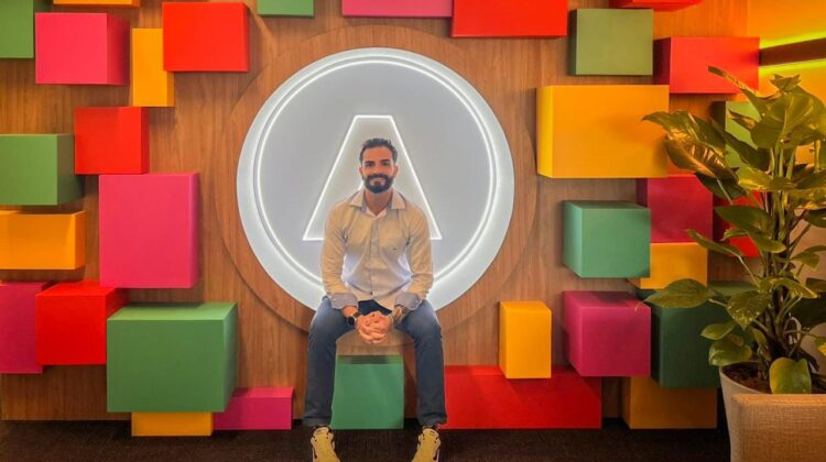 Adobe aposta em criadores mobile-first e lança versão do Photoshop para Android Adobe aposta em criadores mobile-first e lança versão do Photoshop para Android