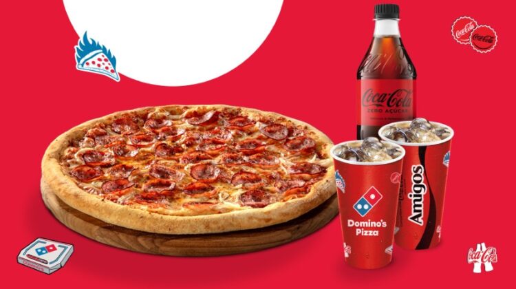 Domino’s é parceira da Coca-Cola em campanha que relança as famosas latinhas com nomes Domino’s é parceira da Coca-Cola em campanha que relança as famosas latinhas com nomes